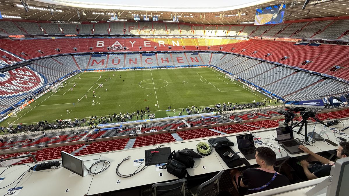 Cârnați și covrigi bavarezi, dar bere fără alcool! Reguli extrem de stricte pe stadionul unde se joacă finala Champions League, locul unde România a scris istorie la Euro