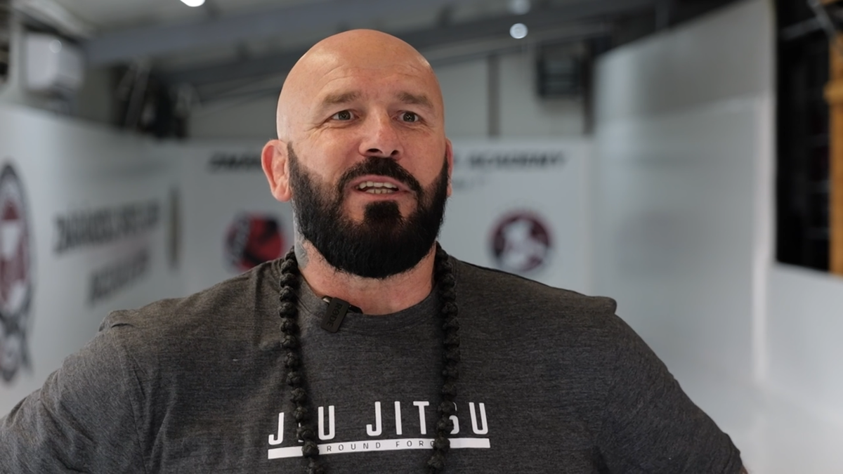 Imagini din sala lui Cătălin Zmărăndescu