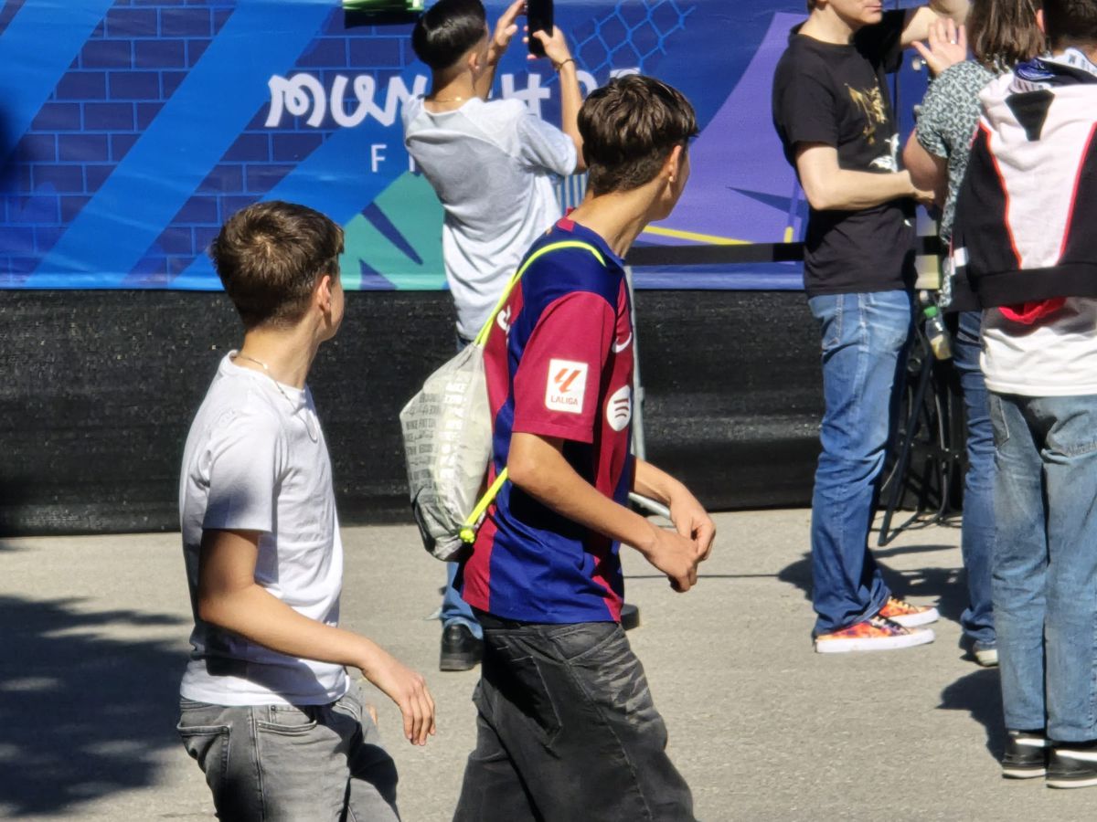 Țeapă! Finala blaugrana care n-a fost: sute de fani ai Barcelonei sunt la Munchen pentru Inter - PSG