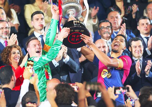 Marc-Andre ter Stegen, în stânga / Foto: Imago