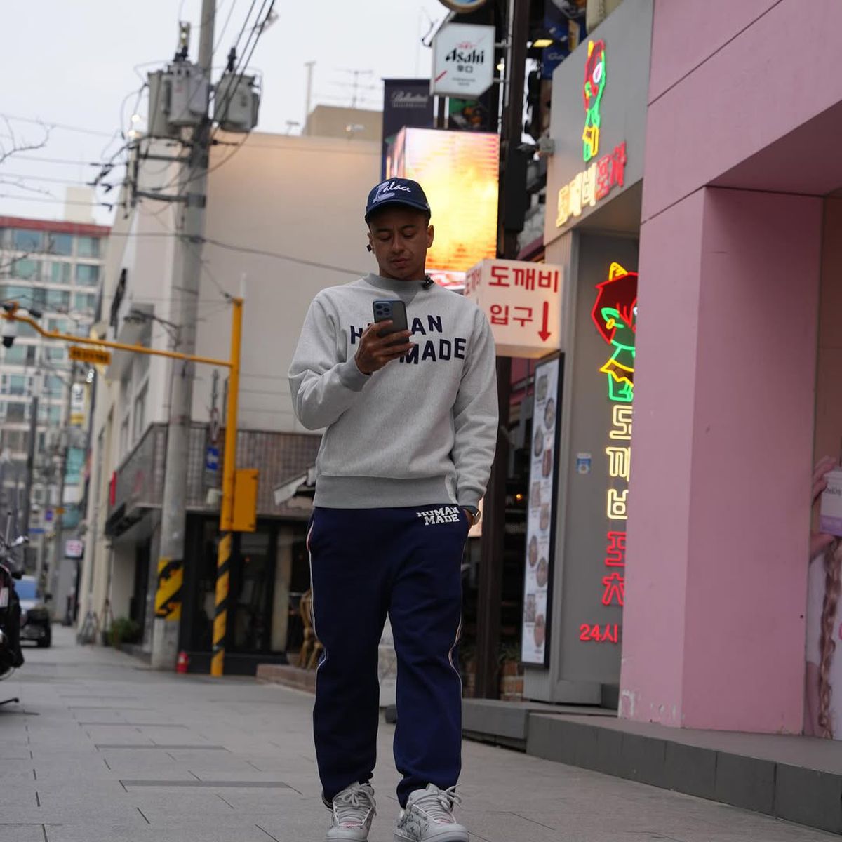 Jesse Lingard și-a uimit fanii cu noul look » De câte ori trebuie să se tundă în Coreea de Sud