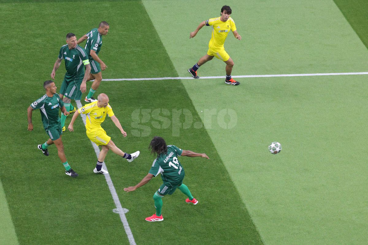 35 de Champions League pe teren la Munchen! Imagini colosale cu „grăsuții": de la Roberto Carlos la Mendieta sau Ribery