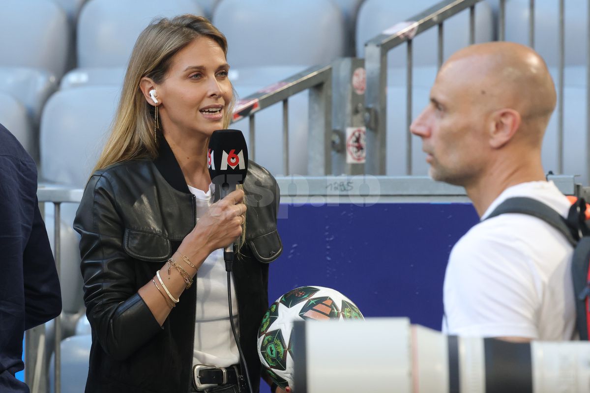 Jurnalista-fotomodel a furat toate privirile la antrenamentul oficial al lui PSG + Gestul rar întâlnit la acest nivel