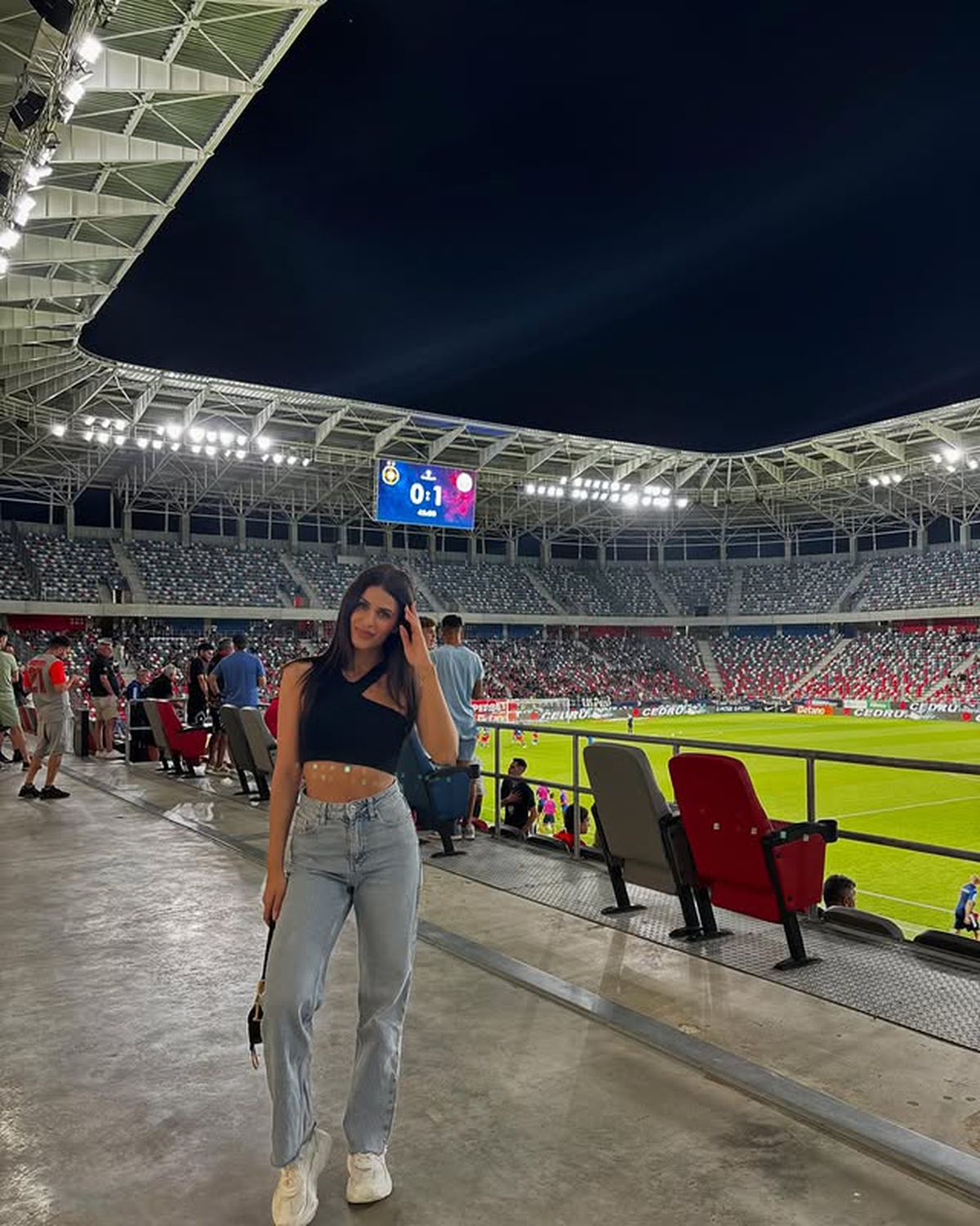 Destinație exotică pentru jucătorul de la Dinamo și iubita sa » Cum au apărut cei doi pe plajă