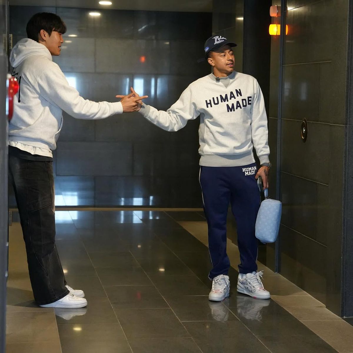 Jesse Lingard și-a uimit fanii cu noul look! De câte ori trebuie să se tundă în Coreea de Sud