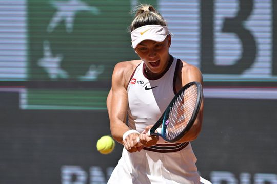 Jaqueline Cristian în meciul cu Iga Swiatek în turul 3 la Roland Garros Foto: Imago Images