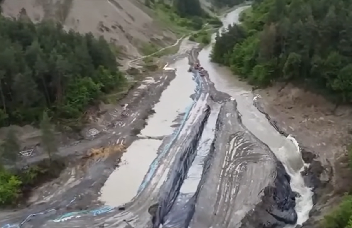 Scrisoarea trimisă de un miner din Praid care a anticipat dezastrul: „Suntem bărbați, dar ne e frică. Am gânduri negre, mi-e teamă că vor deveni realitate”