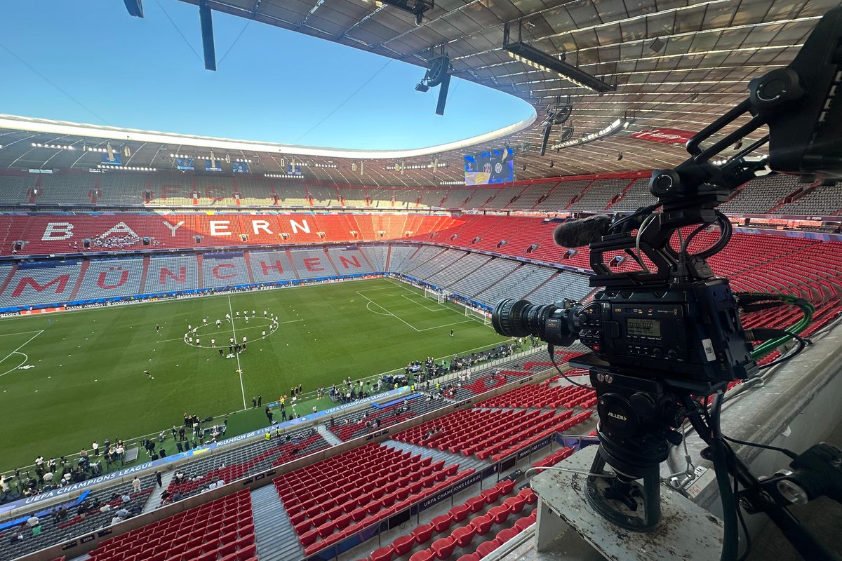 Cârnați și covrigi bavarezi, dar bere fără alcool! Reguli extrem de stricte pe stadionul unde se joacă finala Champions League, locul unde România a scris istorie la Euro