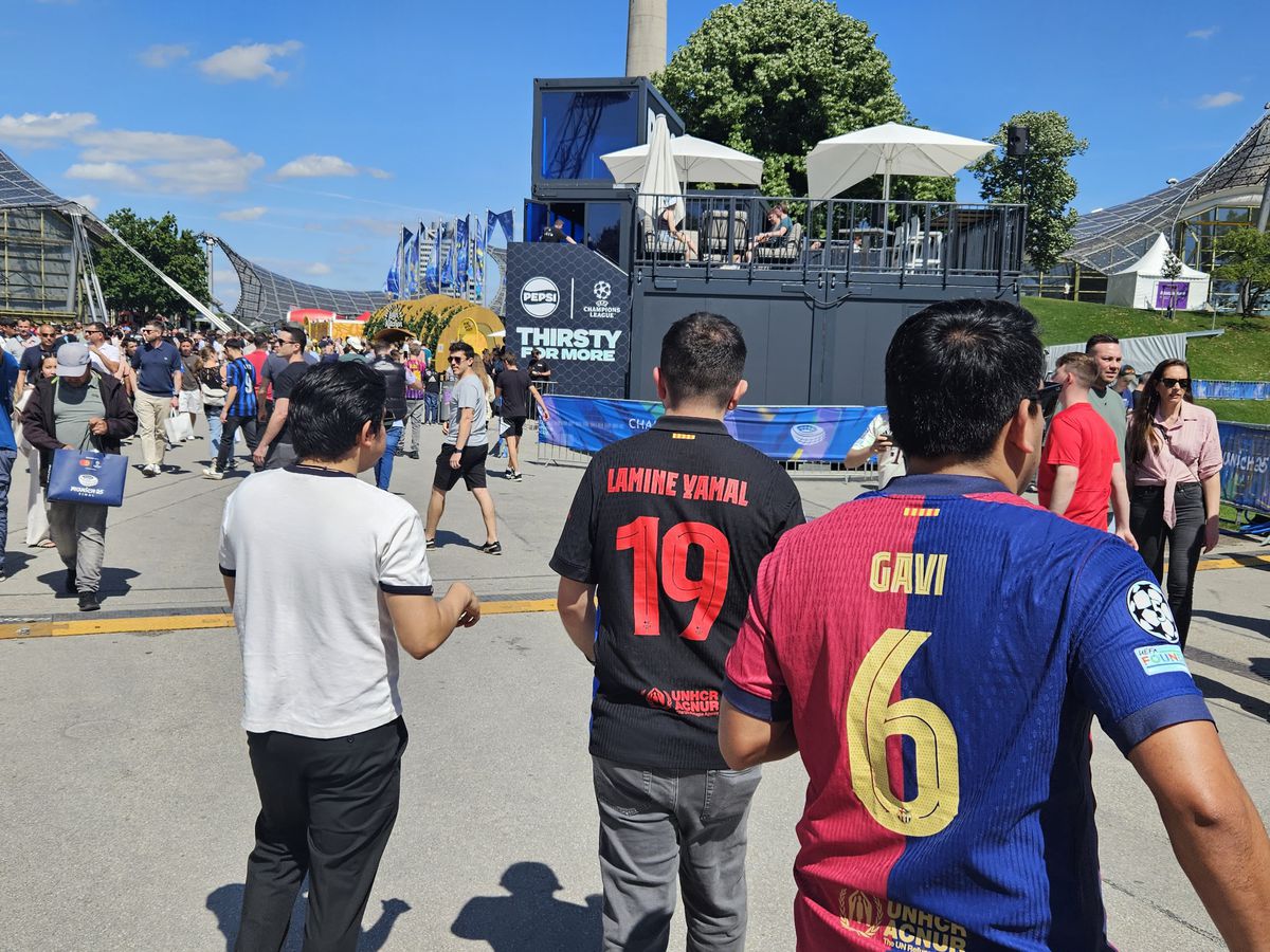 Țeapă! Finala blaugrana care n-a fost: sute de fani ai Barcelonei sunt la Munchen pentru Inter - PSG