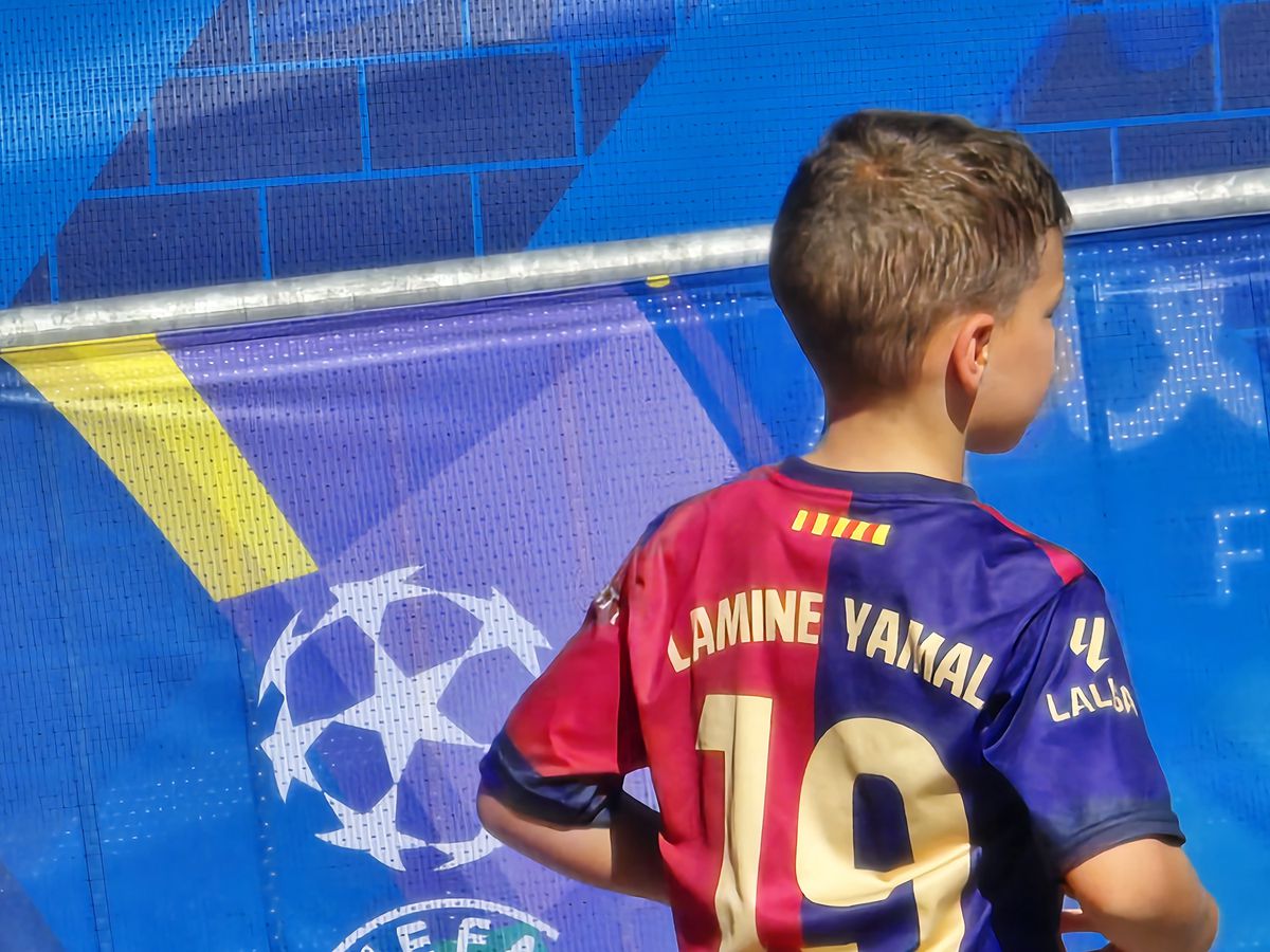 Țeapă! Finala blaugrana care n-a fost: sute de fani ai Barcelonei sunt la Munchen pentru Inter - PSG