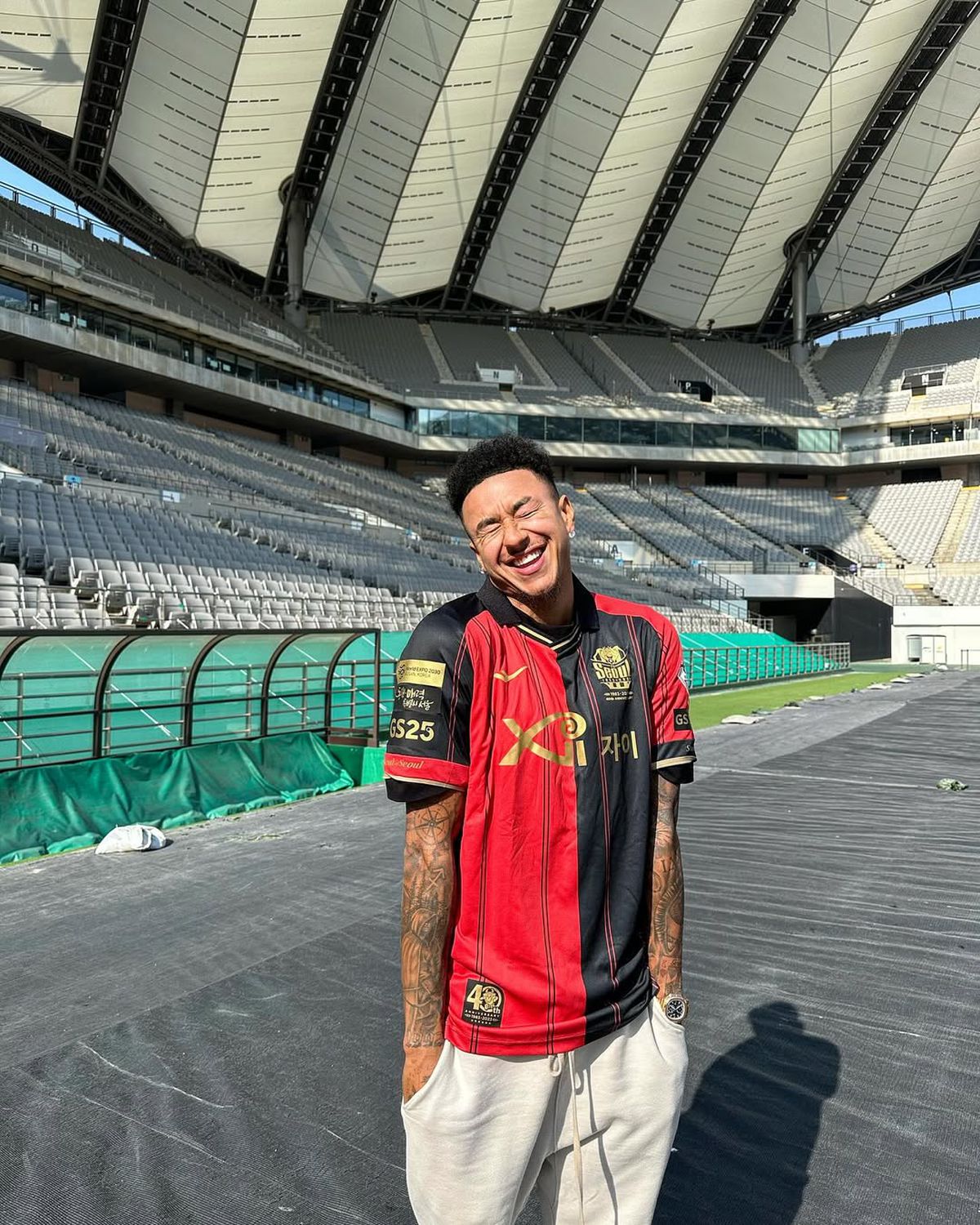 Jesse Lingard și-a uimit fanii cu noul look » De câte ori trebuie să se tundă în Coreea de Sud