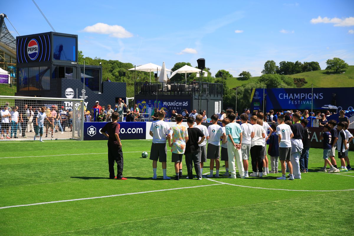 Cât te costă în total să mergi la finala Champions League? Biletele au „explodat”, iar cazările în München au prețuri astronomice