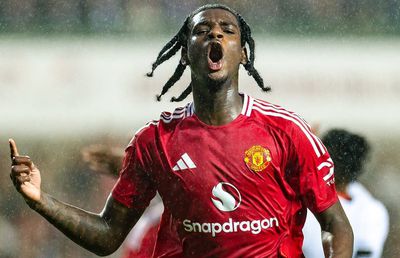 Puștii au salvat Manchester United de la o nouă rușine: „diavolii roșii” au învins selecționata Hong Kong-ului după o revenire în finalul meciului