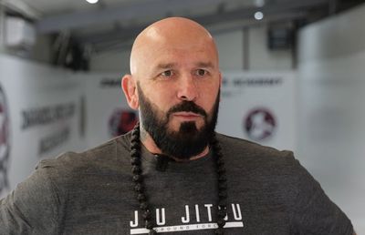 „Doar fast-food și gadgeturi?! Pe mine m-a motivat foamea” » Rețeta „profesorului de jiu-jitsu” Cătălin Zmărăndescu: „Când copilul șchioapătă la școală – OUT! Dacă e scandalagiu – automat OUT!”