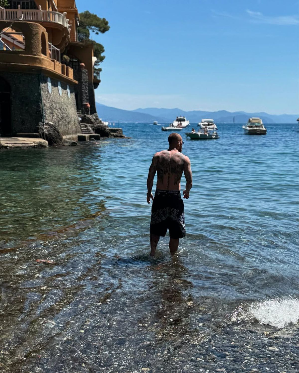 „Denis Alibec are o prietenă care l-a schimbat enorm” » Gigi Becali a lăudat-o: ea a făcut posibil transferul momentului la FCSB!