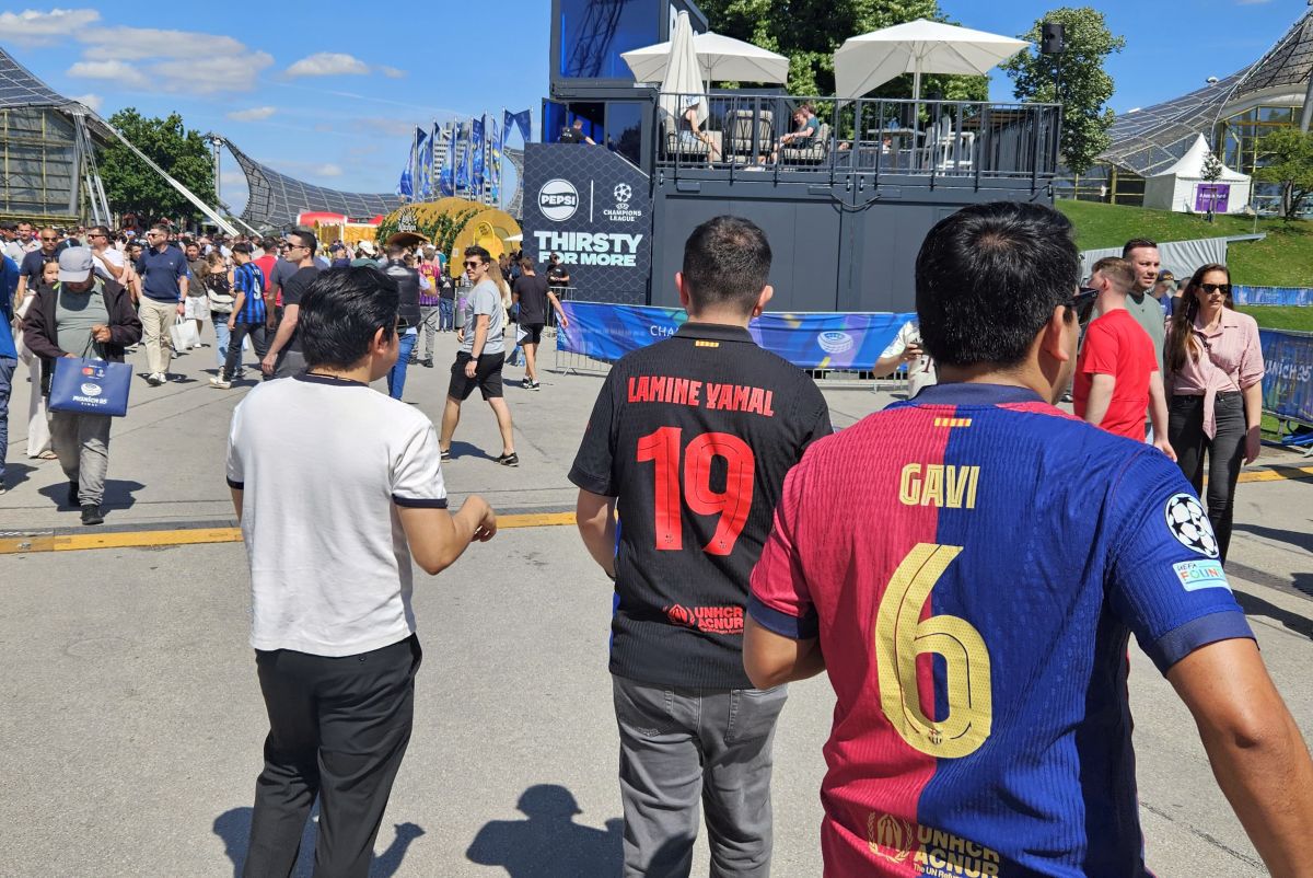 Țeapă! Finala blaugrana care n-a fost: sute de fani ai Barcelonei sunt la Munchen pentru Inter - PSG