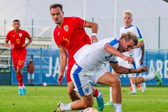 Mario Bărăitaru, cu numărul 4 / foto: facebook.com/CSM.Fotbal