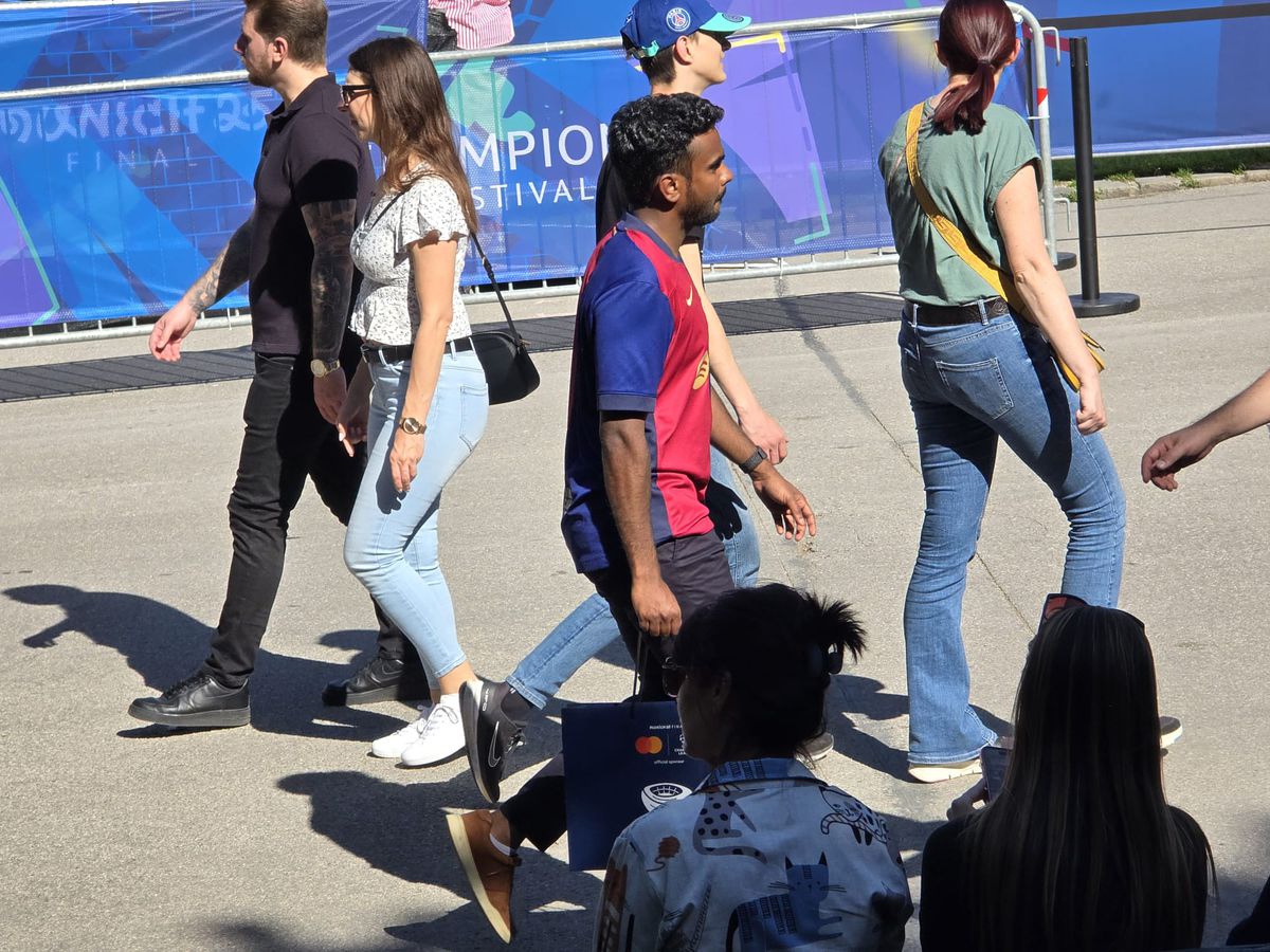 Țeapă! Finala blaugrana care n-a fost: sute de fani ai Barcelonei sunt la Munchen pentru Inter - PSG