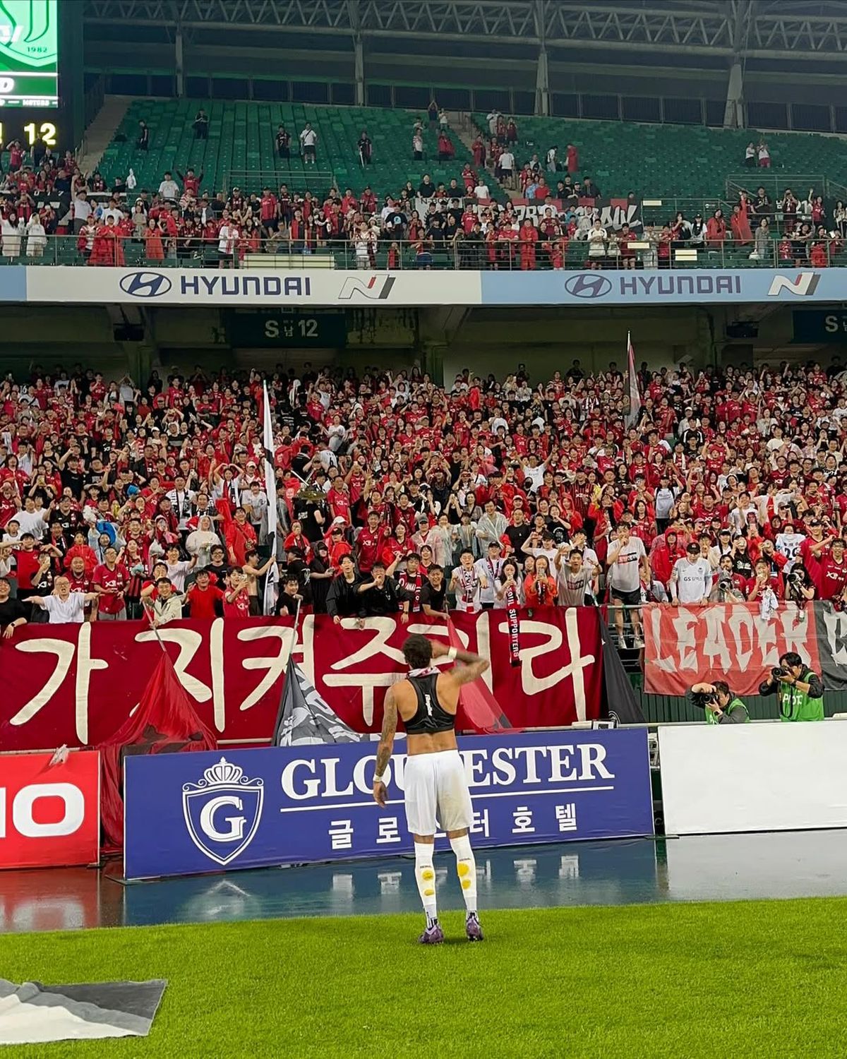 Jesse Lingard și-a uimit fanii cu noul look » De câte ori trebuie să se tundă în Coreea de Sud