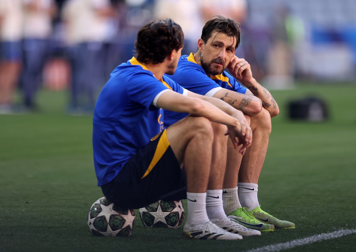 Primele imagini cu Istvan Kovacs pe Allianz Arena »  Arbitrul român a făcut antrenamentul oficial pe stadionul din München