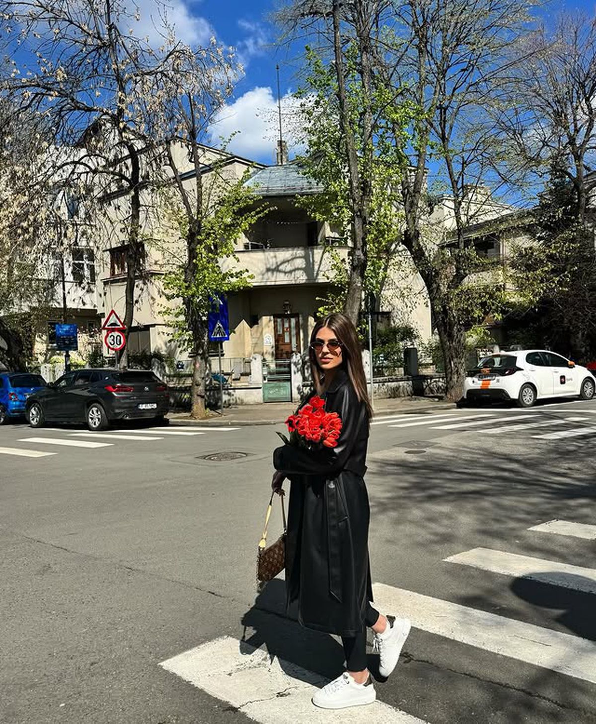 Destinație exotică pentru jucătorul de la Dinamo și iubita sa » Cum au apărut cei doi pe plajă