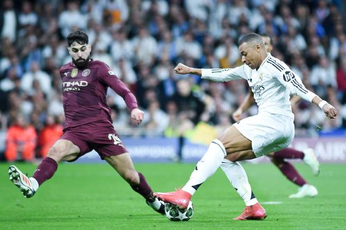 Duel între Kylian Mbappe li Josko Gvardiol din play-off-ul Champions League între Real Madrid și Manchester City, cele mai valoroase branduri fotbalistice din lume / Foto: Imago