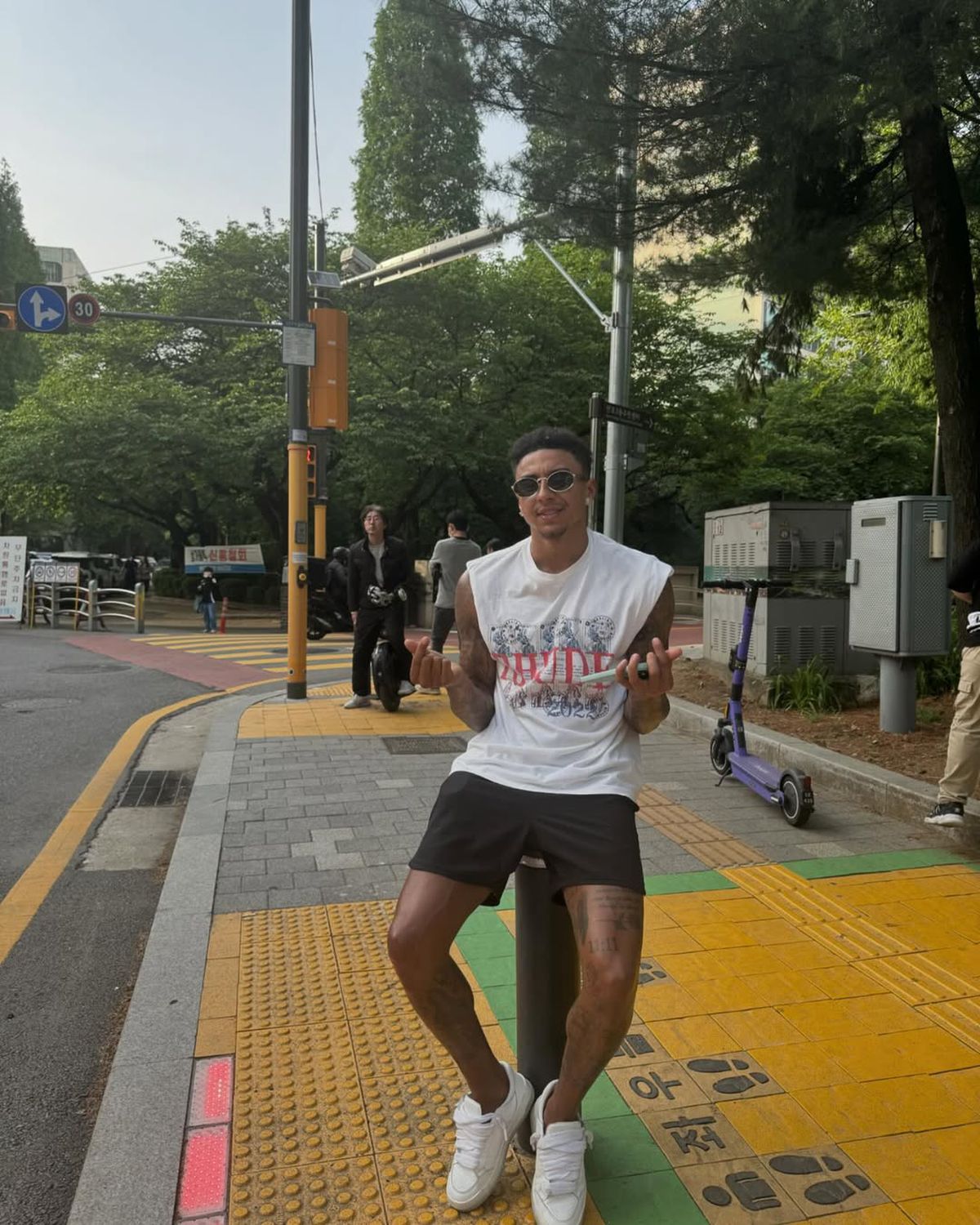 Jesse Lingard și-a uimit fanii cu noul look! De câte ori trebuie să se tundă în Coreea de Sud