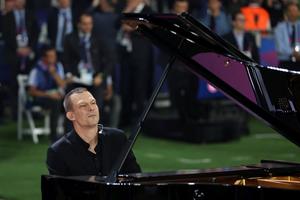 Un celebru pianist la New York, invitat să cânte pe Puskas Arena » Deschide finala pentru a doua oară!