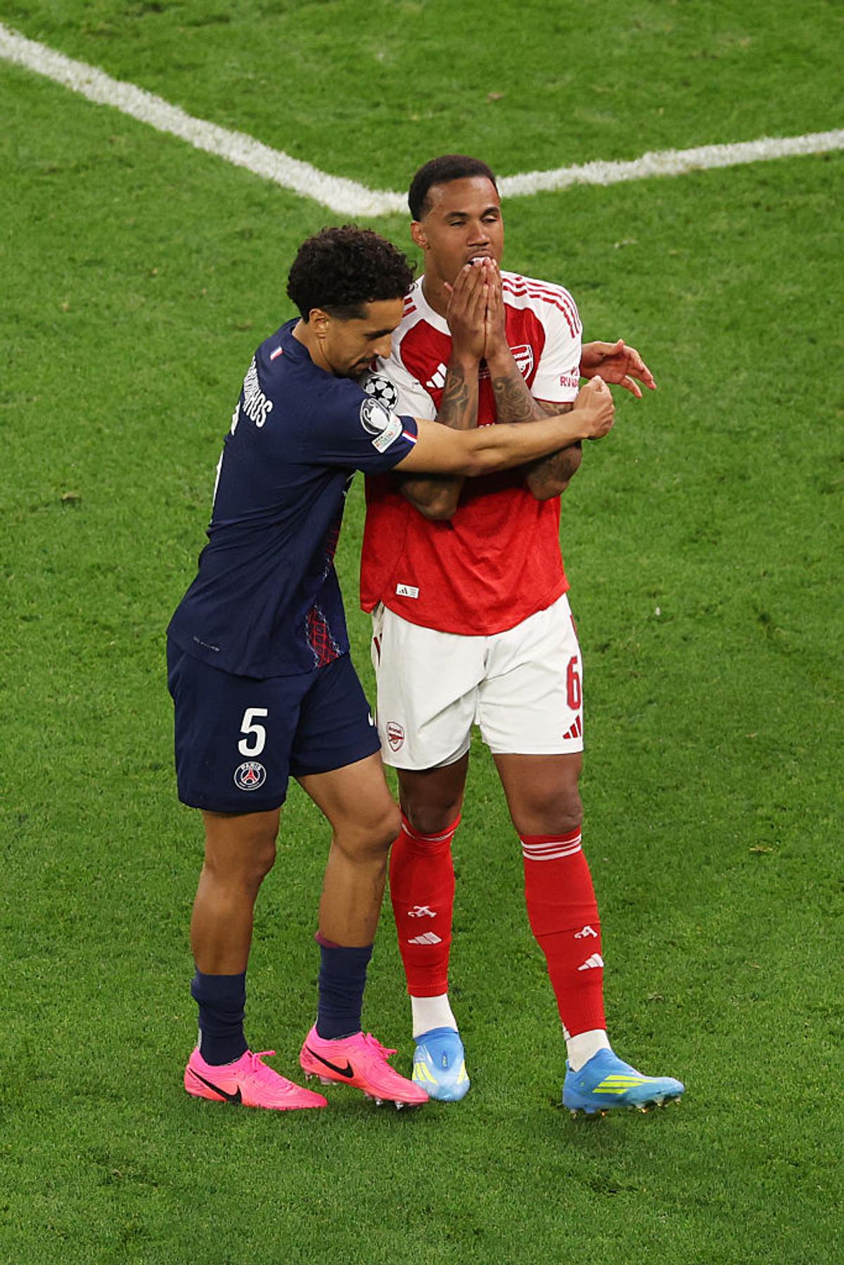 Imaginea zilei la Budapesta, după ce PSG a câștigat Liga Campionilor