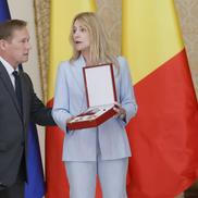 Nadia Comăneci, decorată cu Ordinul Naţional „Steaua României