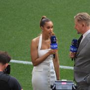 Anita Jones și Peter Schmeichel la PSG - Arsenal / FOTO: Ionuț Iordache (GSP.ro)