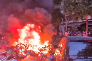 Scene de război la Paris, imediat după finala Ligii Campionilor » Mobilizare generală: 22.000 de polițiști