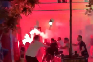 Haos pe străzile din Budapesta: Fanii lui PSG și Arsenal s-au bătut pe străzi înainte de marea finală a Ligii Campionilor
