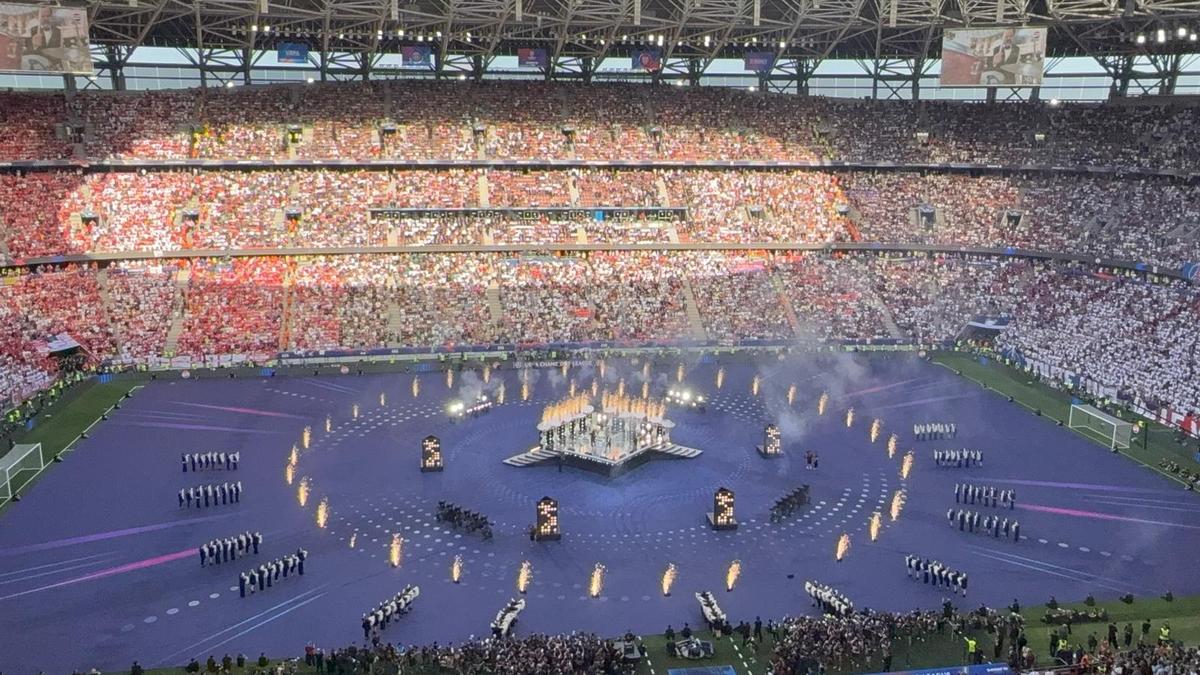 Spectacol grandios înainte de PSG – Arsenal » Rockerii de la „The Killers”, show total la Budapesta
