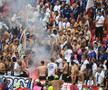 PSG-Arsenal. Ultrașii lui PSG s-au dezbrăcat la pielea goală pe Puskás Aréna. Foto: Ionuț Iordache (GSP.RO)