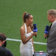 Anita Jones și Peter Schmeichel la PSG - Arsenal / FOTO: Ionuț Iordache (GSP.ro)