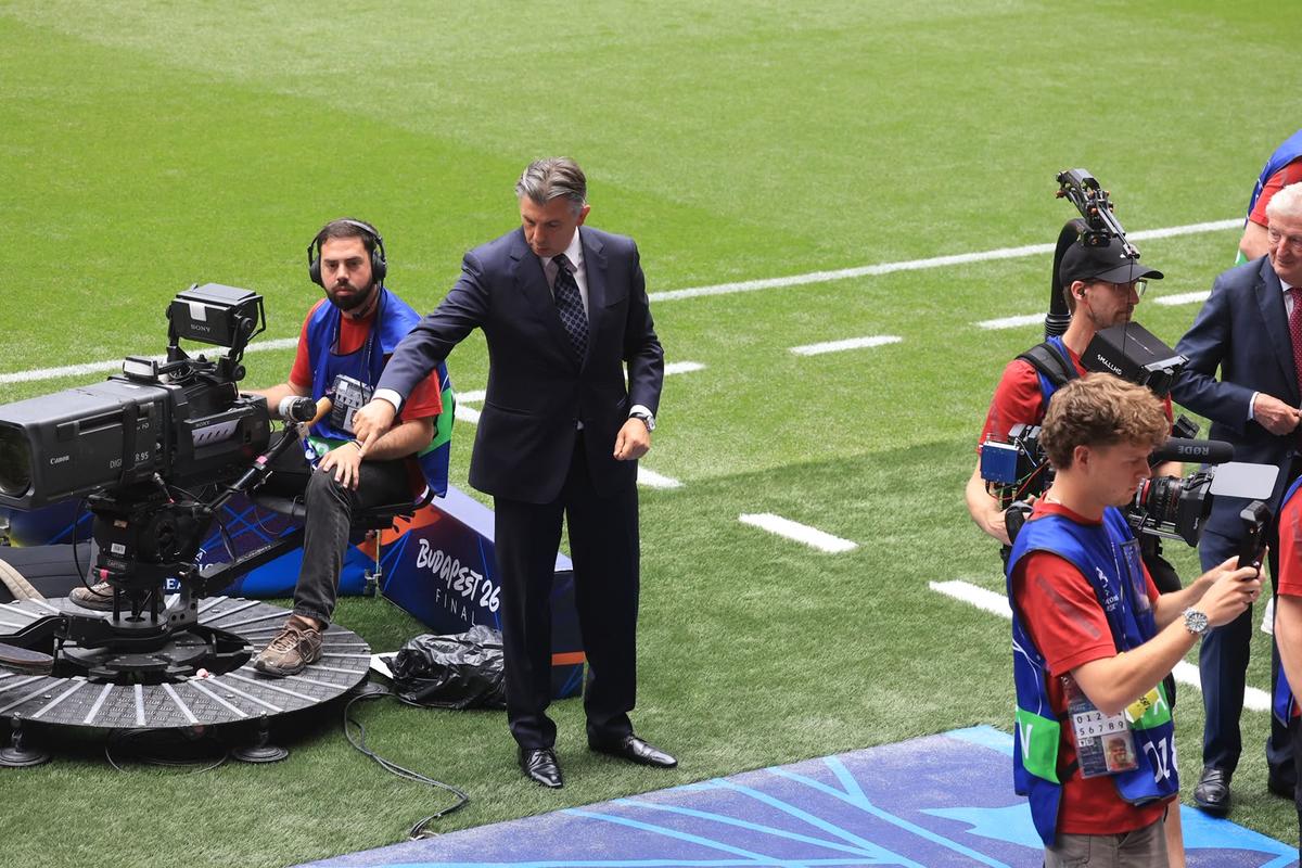 Ionuț Lupescu, pe gazon la finala Ligii Campionilor dintre PSG - Arsenal! Ce rol are