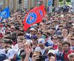 Fanii lui PSG au plecat spre stadion // FOTO: Ionuț Iordache (GSP.ro)