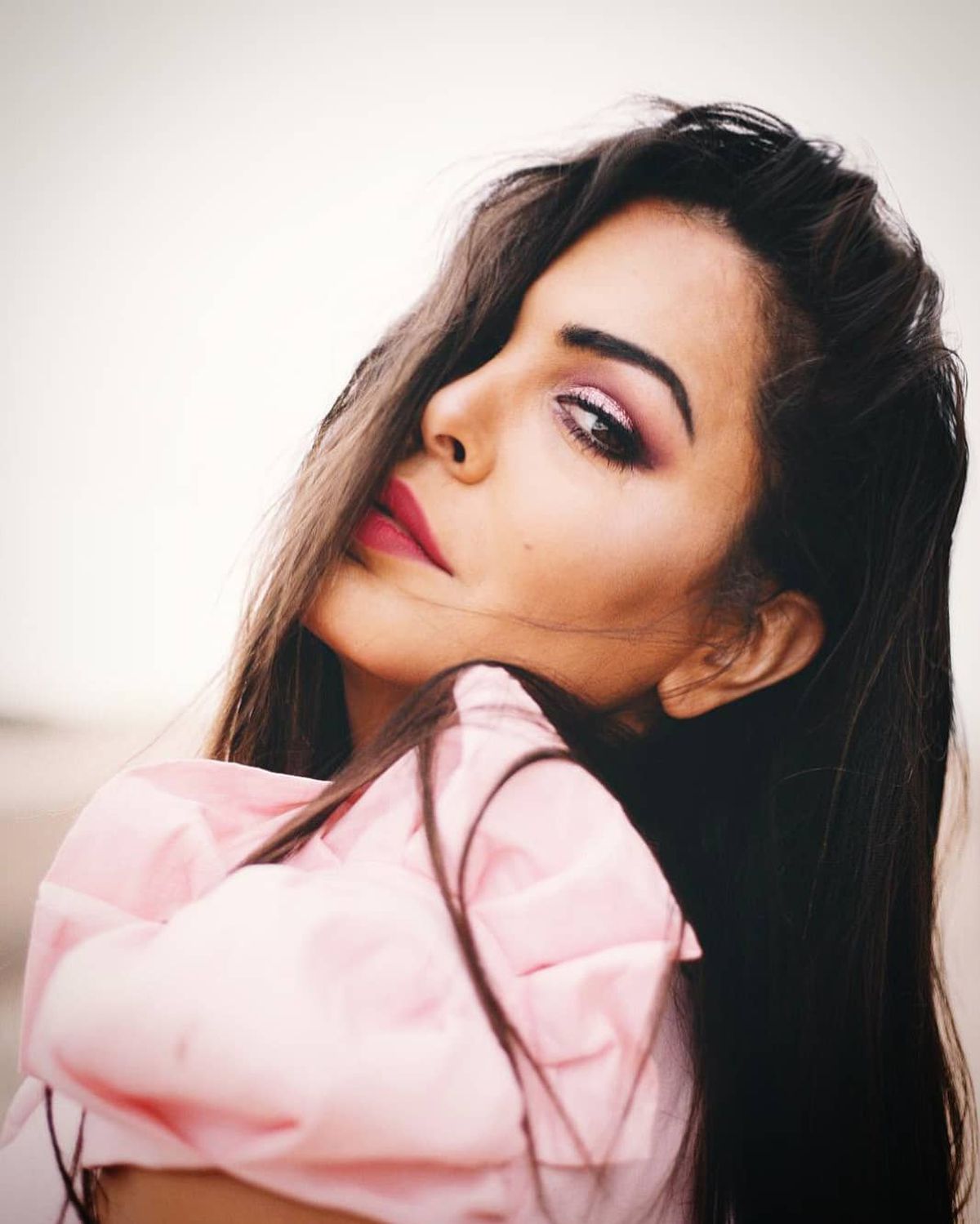 Prezentatoarea TV, poveste zbuciumată cu un fotbalist celebru: „M-a aruncat în canapea, m-a tras de păr și m-a mușcat de față. L-am dat afară din casă!”