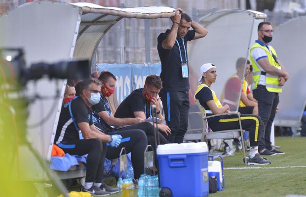 Fără milă pentru antrenorii puși de Becali la FCSB: „Și-o merită! Pentru 10.000 de euro poți fi umilit”