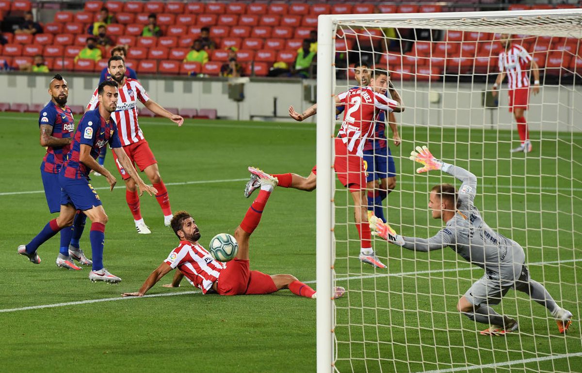 Barcelona - Atletico Madrid 2-2 | VIDEO Quique Setien nu se teme că va fi demis: „Rezultatul e ruşinos, aşa pierdem titlul! Dar nu mă simt deloc în pericol”