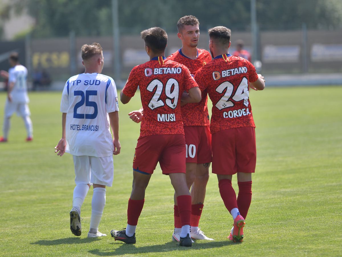 FCSB, victorie la scor în primul amical al verii » Multe fețe noi în echipa lui Todoran