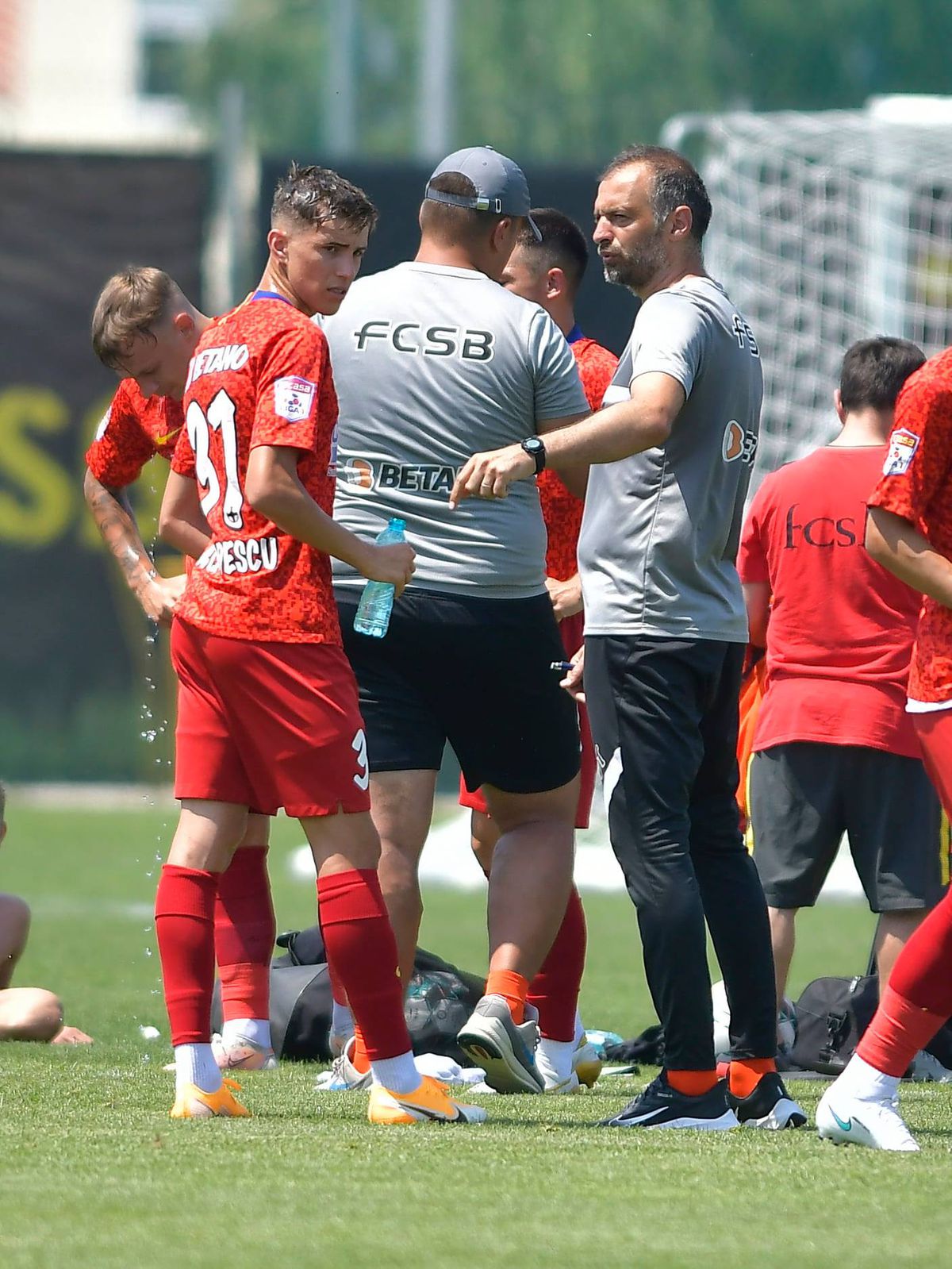 FCSB, victorie la scor în primul amical al verii » Multe fețe noi în echipa lui Todoran