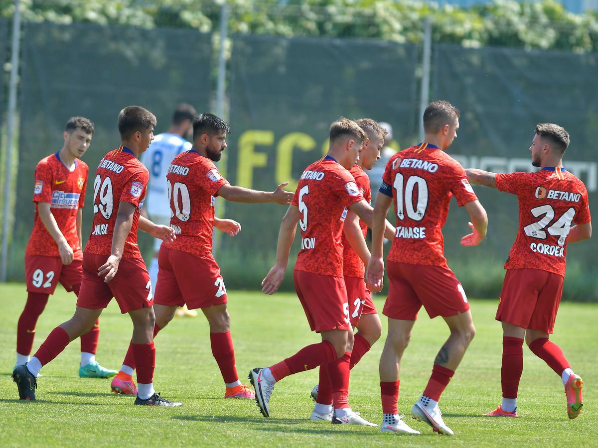 FCSB, victorie la scor în primul amical al verii » Multe fețe noi în echipa lui Todoran