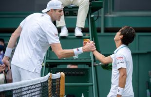 Cum s-a terminat disputa dintre David și Goliat, de la Wimbledon » Isner, cu 38 de cm mai înalt decât adversarul