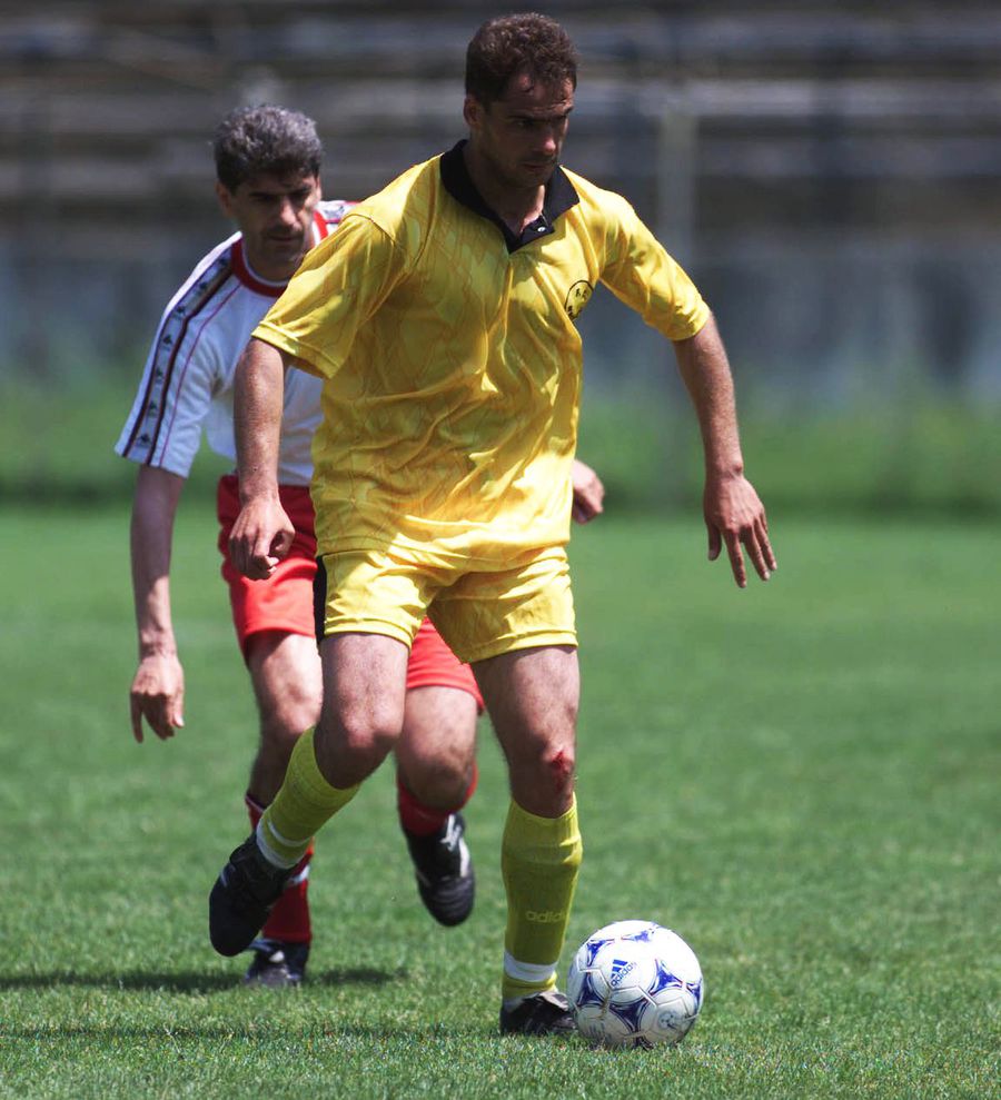 Marian Ivan, în tricoul Brașovului, echipă pentru care a jucat cel mai mult Marian Ivan: „La Dinamo nu mai e timp de văicăreală!” + „Becali nu se va lăsa până când nu va fi campion din nou”