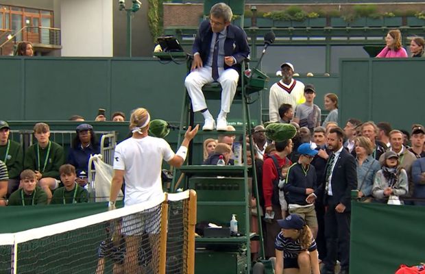 Moment incredibil la Wimbledon » A pierdut meciul din cauza sancțiunii arbitrului: „Nu știam că o să-mi ia punct pentru asta”