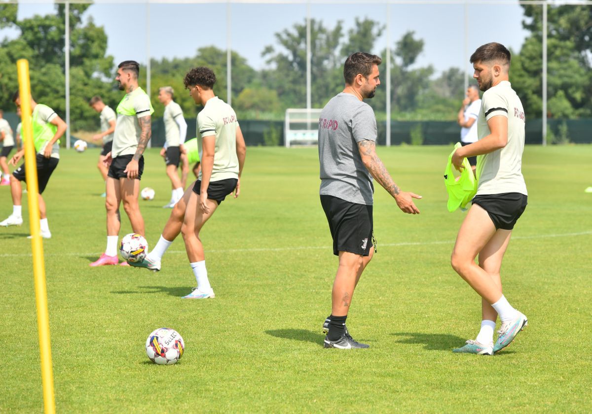 Cine sunt „locotenenții” lui Adrian Mutu la Rapid » Detaliul remarcat de reporterul GSP în cantonamentul giuleștenilor