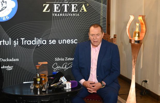 A apărut Pălinca „Helmut Duckadam” » Prețul e piperat: „Recomand să luați două. Valoarea va crește de 10 ori!”