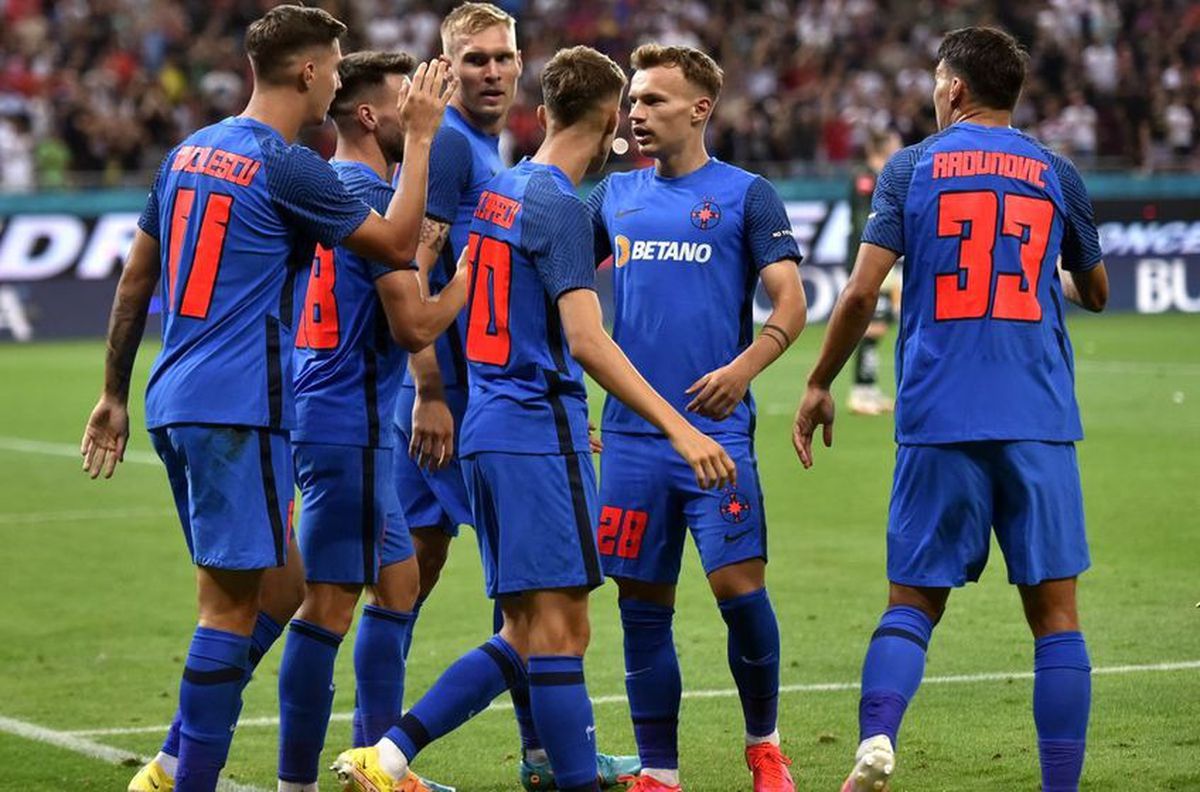 A renunțat de bunăvoie la vacanță și a venit în cantonamentul lui FCSB